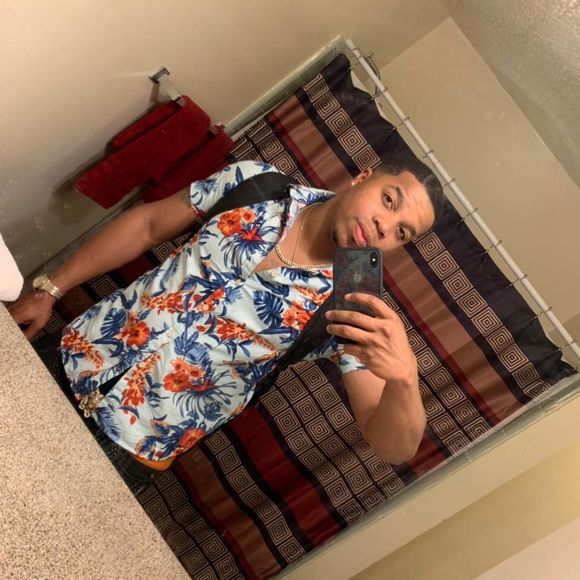 Meet your Posher, Corey - Picture 1 of 1